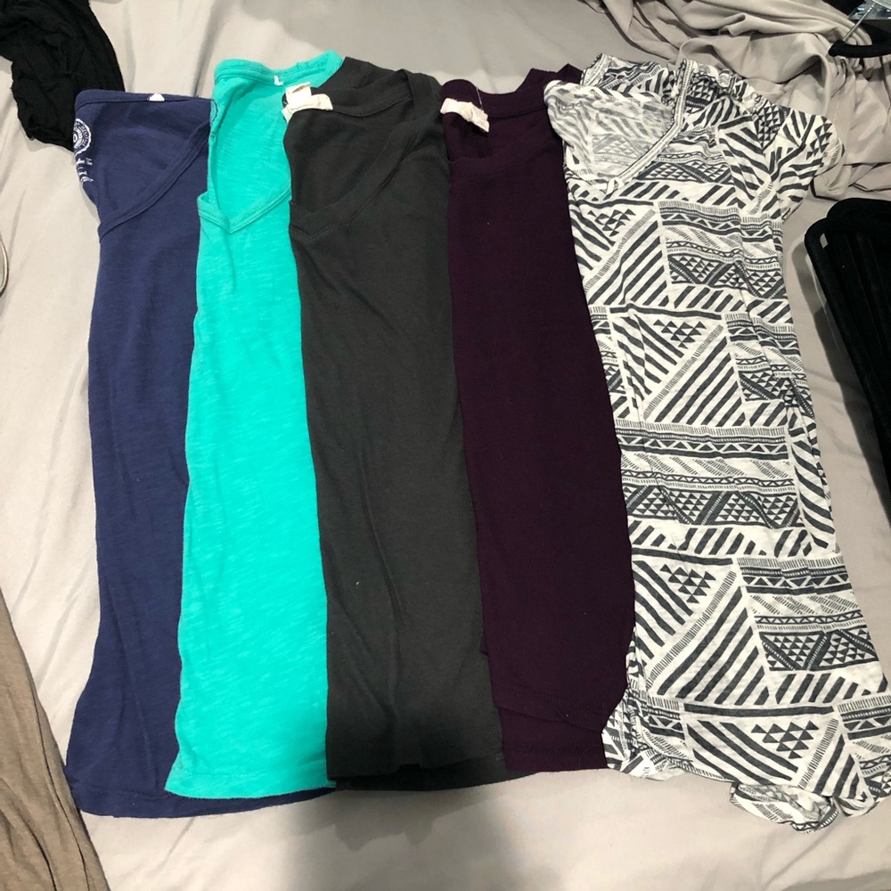 5 V-neck T-Shirts